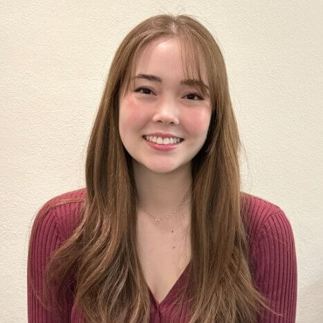 Naomi Headshot Cropped